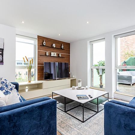 Chiswick Park 3 Bed 3 Bath West London - Parking Leilighet Eksteriør bilde