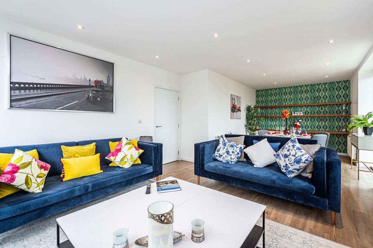 Chiswick Park 3 Bed 3 Bath West London - Parking Leilighet Eksteriør bilde